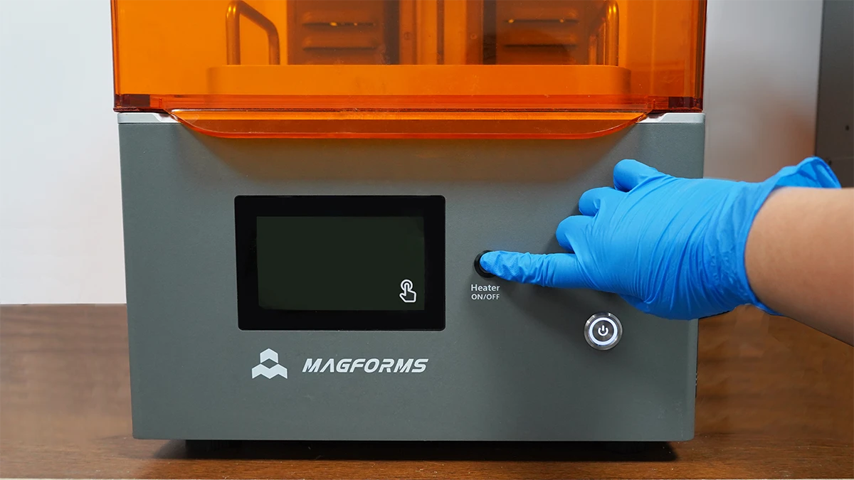 Use 405 nm UV post-curing equipment with even lighting, rotating platform and adjustable time/intensity for best results with Clear Pro.