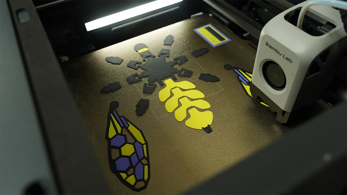 In-progress printing display of 3D printed crab model made with NextShapes PETG HF filament, highlighting stable layer adhesion at high printing speeds