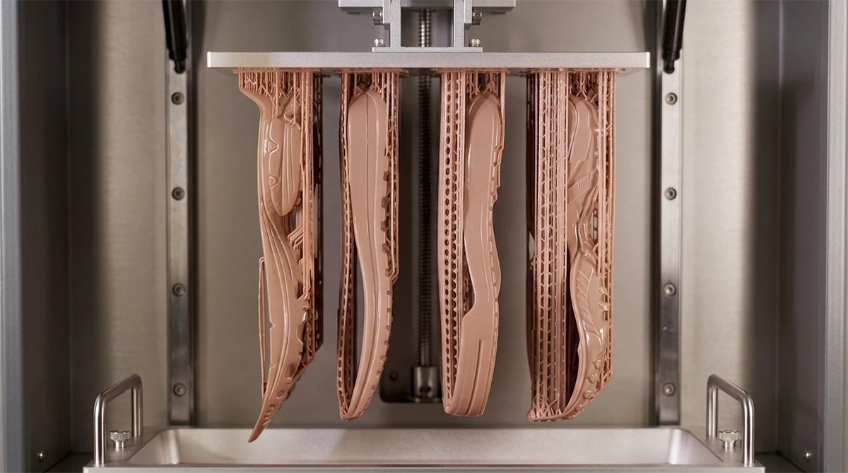 NextShapes-Shoe-Mold-Head-Sculpt-Resin-3D-printed-shoe-molds-batch-printing-scene-display