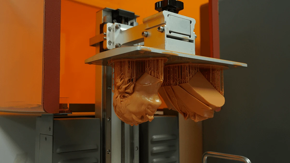 lcd 3d printing technology for figurines mid print